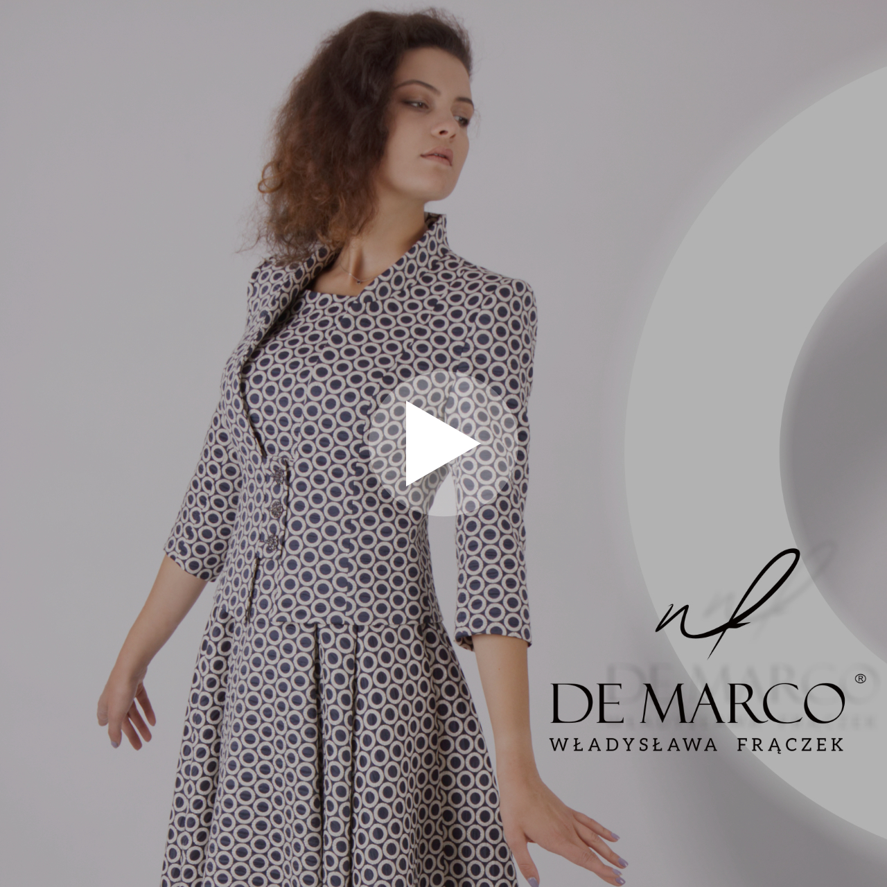 Elegancka sukienka z żakietem w stylu retro dla mamy wesela. Sklep internetowy De Marco. 