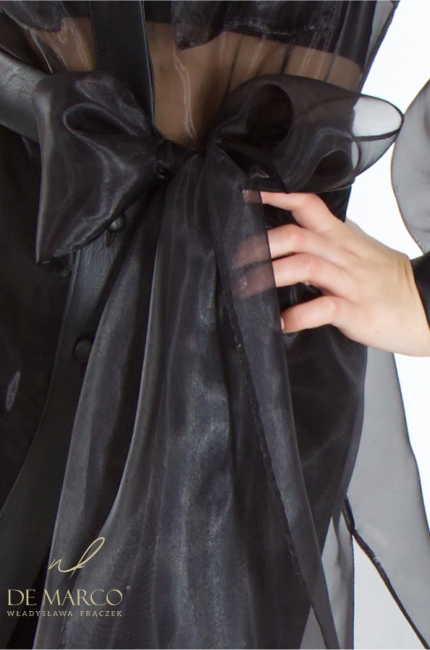 Romantyczna koszula damska transparentna w kolorze zmysłowej czerni. Polski producent luksusowej odzieży damskiej De Marco