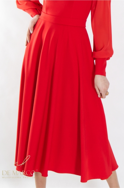 Elegancka długa czerwona sukienka na wesele, Komunię 2024. Najmodniejsze stylizacje dla Mamy weselnej szyte na miarę. Sklep internetowy De Marco