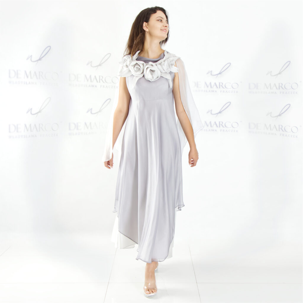 Sukienki jedwabne włoskie Elegancka sukienka z jedwabiu Zwiewne sukienki z jedwabiu Sukienki z jedwabiu naturalnego Proste sukienki z jedwabiu Sukienki jedwabne polskie