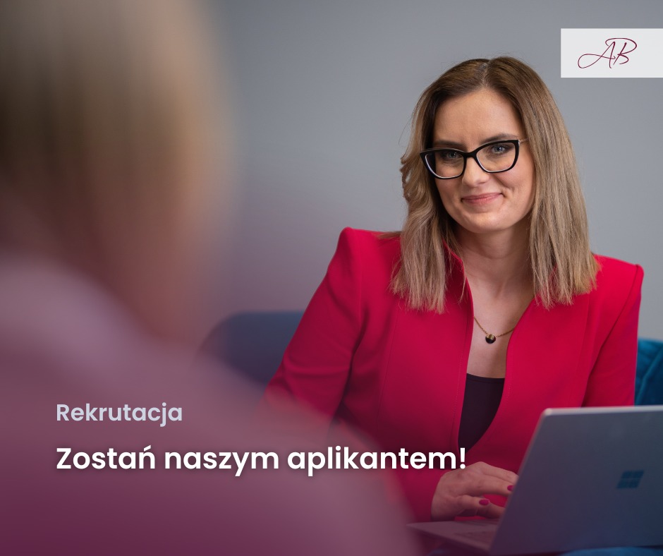 Nowoczesne garsonki i kostiumy damskie dal 30 latki, 40 latki, 50 latki. De Marco szycie na miarę ekskluzywnej odzieży damskiej dla kobiet na stanowisku