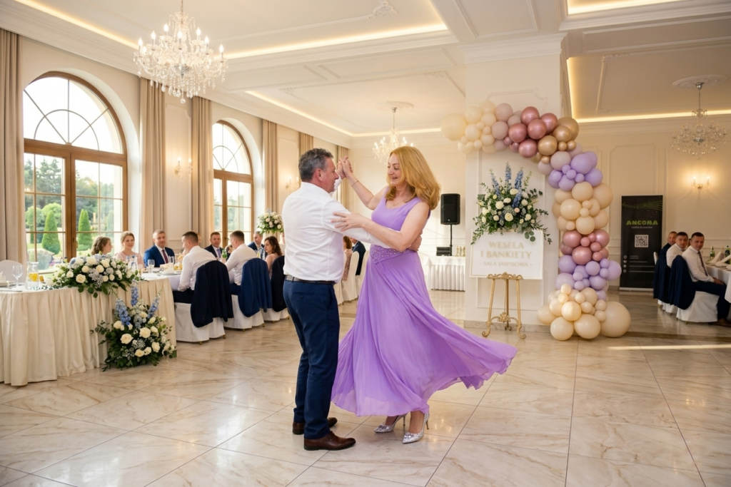 Eleganckie sukienki na wesele, jubileusz, rocznicę De Marco najpiękniejsze polskie sukienki projektowane i szyte na miarę 