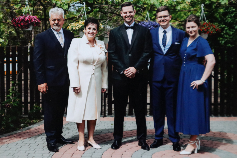 Ekskluzywny komplet sukienka z płaszczykiem De Marco szycie na miarę 