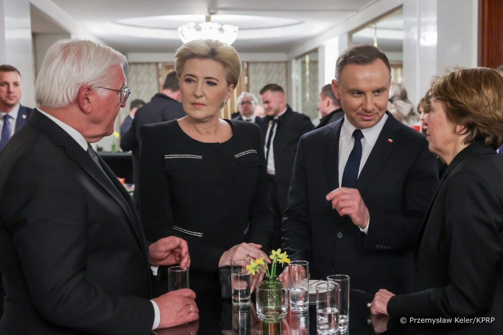 Czarna garsonka Pierwszej Damy