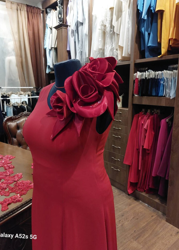 Suknie projektowane i szyte na miarę De Marco ekskluzywna polska moda