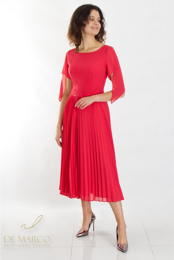 The most fashionable slimming pleated dresses from the Polish manufacturer  De Marco. Online shop