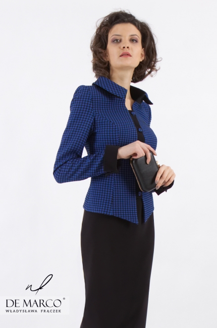 Beautiful costume with a skirt over the knee for the manager Aurora, Tailoring made to the fashion designer
