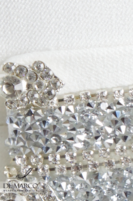 Najpiękniejsza suknia ślubna z paskiem z drobinkami srebra Elpidia, Ekskluzywne kreacje weselne szyte online