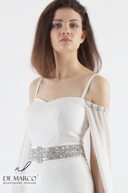 Fenomenalna suknia ślubna dedykowana kobietom o wyszukanym guście Elpidia, sklep online