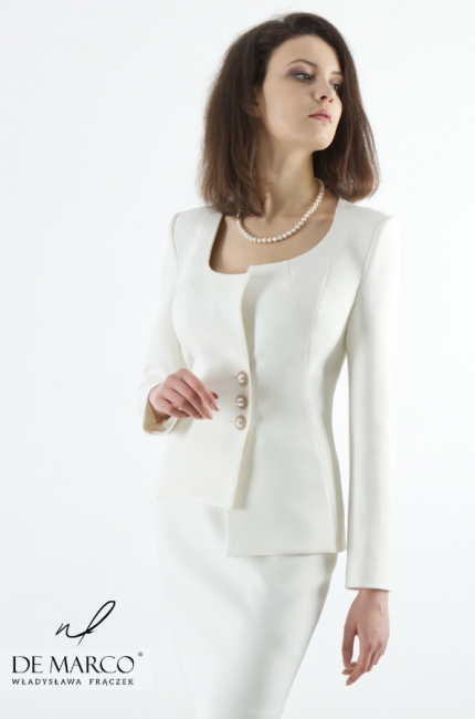 Wytworna garsonka dla kobiet reprezentujących firmę Koryna, Unikatowa odzież damska