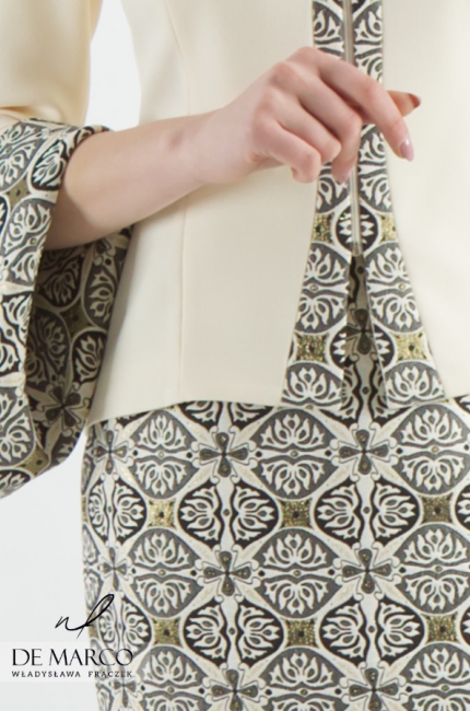 Jacquard suit with widened sleeves Kaliksta, Modern formal wear