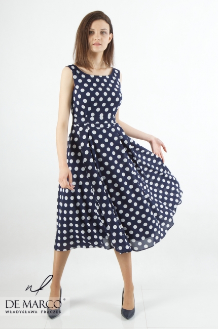 Elegant, feminine dress flared in polka dots. De Marco online store