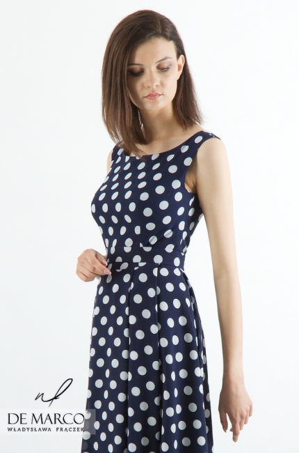 Elegancka letnie sukienka koktajlowa w grochy midi za kolano