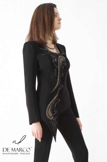 Dreamlike women's suit from the designer of De Marco.