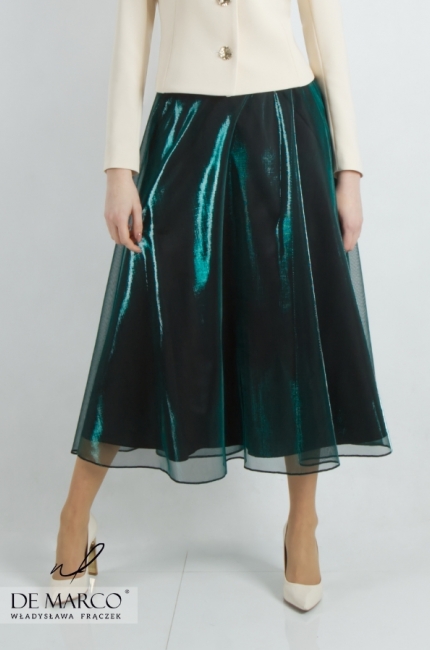 Romantyczna spódnica wizytowa zielona połyskująca. Modne błyszczące spódnice midi od polskiego producenta DE MARCO