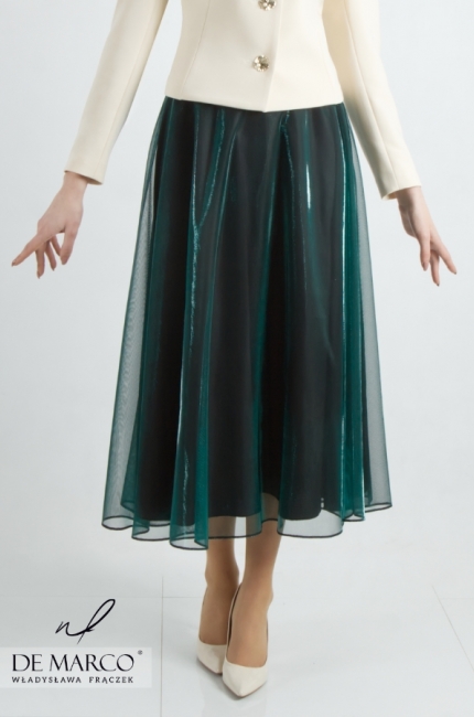 Elegant cocktail party skirt with a sheen in turquoise green. Tailor made by De Marco