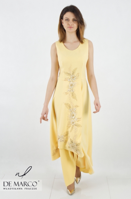 Żółty klasyczny fason sukienki na wesele maxi z asymetrycznym cięciem
