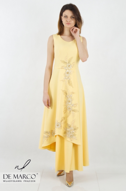 An exclusive long slimming dress perfect for weddings and other celebrations. Polish producer