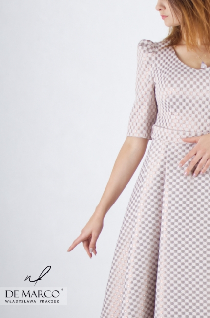 Szyte w Polsce najmodniejsze kreacje sukienki żakardowe rozkloszowane