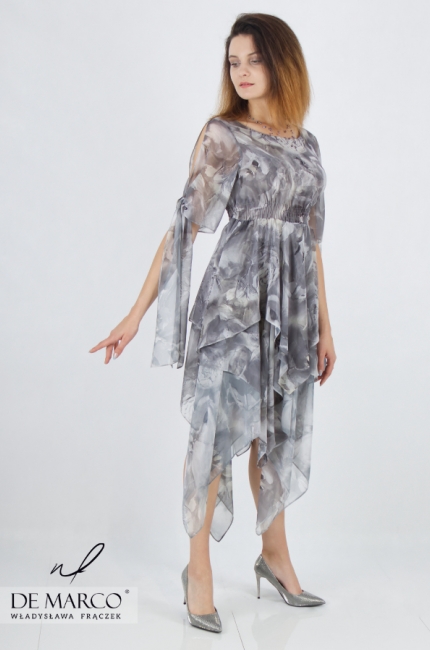 Oryginalna asymetryczna sukienka z wiązanym rękawkiem. Polski producent luksusowej odzieży damskiej De Marco