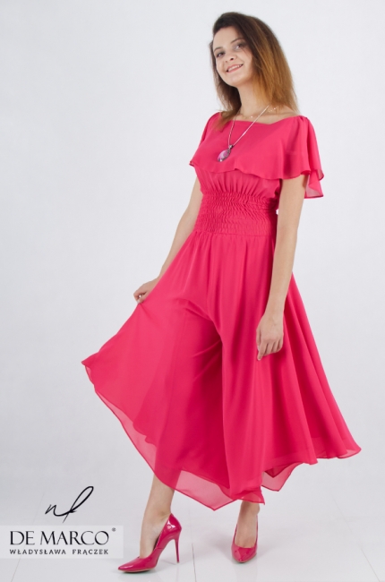 A formal summer suit with a Spanish neckline, sewn in Poland. Made to measure De Marco