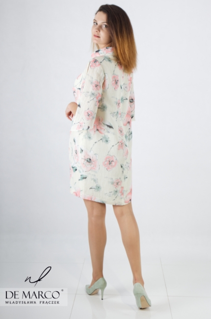 Szyta w Polsce pastelowa sukienka koktajlowa mini przed kolano. Najdmodniejsze pastelowe sukienki koktajlowe maskujące brzuch