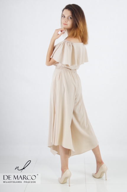 Elegant summer meringue women's trouser suit. The most fashionable formal suits for the summer
