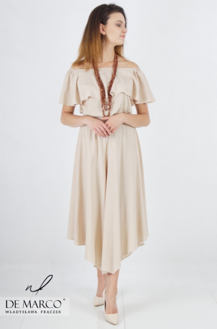 Light summer formal jumpsuit perfect for a wedding anniversary garden party. De Marco online store