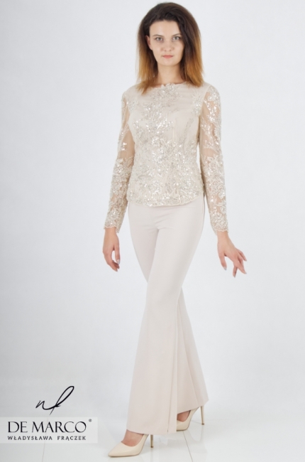 Luxurious lace blouse with long sleeves. De Marco online store