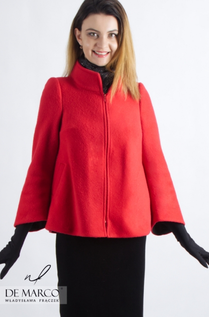 Kobiecy płaszcz wełniany idealny na kiermasz zbiórkę imprezę plenerową Wielką Orkiestrę Świątecznej Pomocy jesień zima 2022 2023