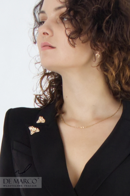 Black luxury women's smooth evening suit. De Marco online store