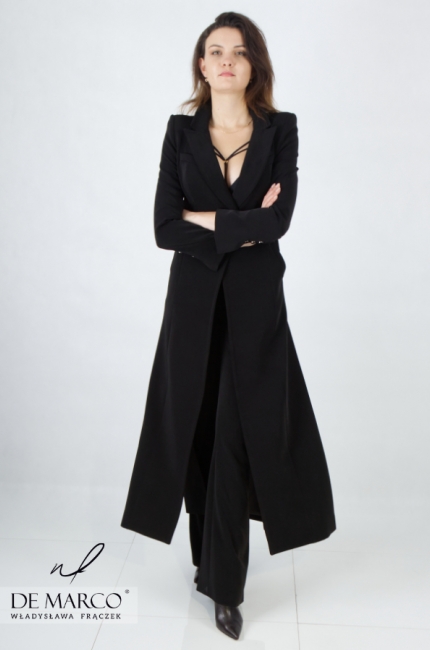Elegant black formal coat with shoulder pads. Luxurious transitional coats with a marked shoulder line from the Polish manufacturer De Marco