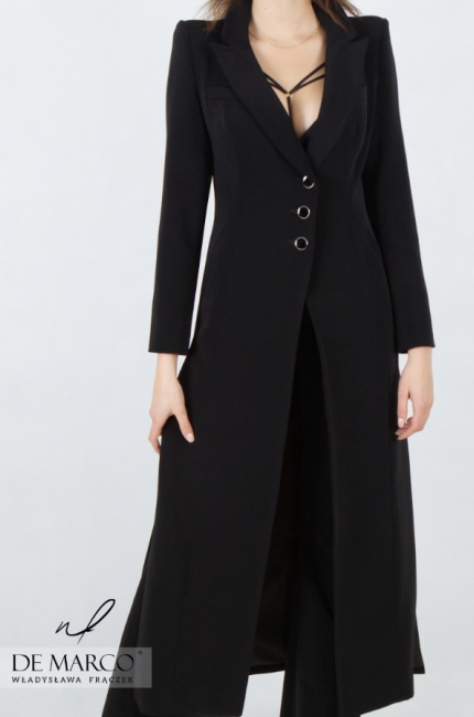 A luxurious coat from a designer sewn in Poland. Black formal coats made to measure