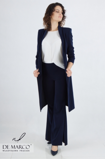 A modern slimming transitional formal coat. Fashionable, timeless long jackets for women in navy blue. De Marco online store