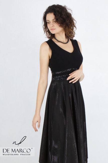 Romantyczna klasyczna czarna suknia koktajlowa midi. Modne stylizacje wieczorowe na przyjęcie w kolorze czarnym
