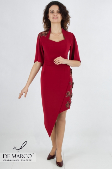 The most fashionable cocktail and evening stylizations in burgundy color. Asymmetric burgundy formal dress. Polish producer De Marco