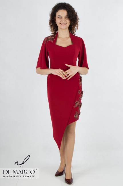 Extremely elegant asymmetrical evening dress in burgundy color. De Marco online store