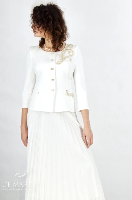 Luksusowy kostium biały ze spódnicą plisowaną idealny do ślubu. Szycie na miarę  sklep internetowy De Marco
