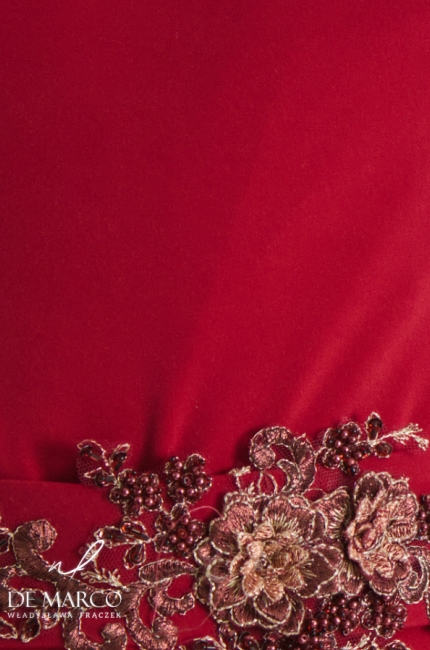 Romantyczny wieczorowy pas damski ręcznie zdobiony haftowaną aplikacją i koronką. Luksuowe dodatki wieczorowe od polskiego producenta De Marco
