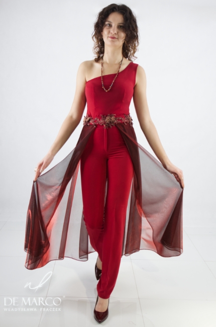 Designed by Władysława Frączek, a detachable belt with a maxi chiffon skirt. The most fashionable evening dresses for the carnival party New Year's Eve wedding gala