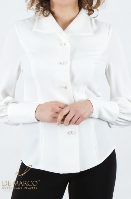 An elegant business blouse with a buttoned shirt from the Polish manufacturer De Marco