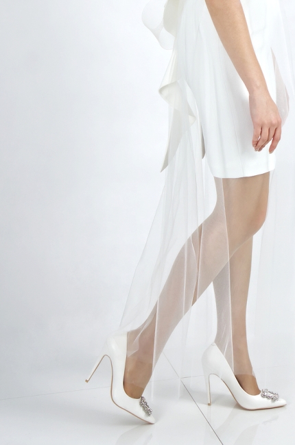 Oryginalna biała sukienka mini ślubna z paskiem-spódnicą maxi z autorską kompozycją. Oryginalne stylizacje dla Pani Młodej De Marco