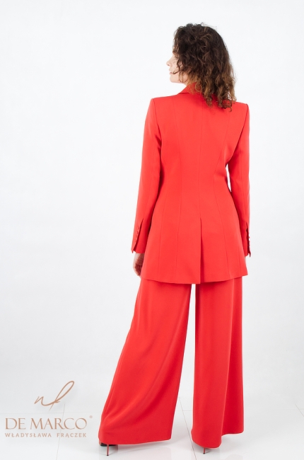Modny czerwony garnitur damski ze spodniami typu szwedy palazzo. Sklep internetowy De Marco
