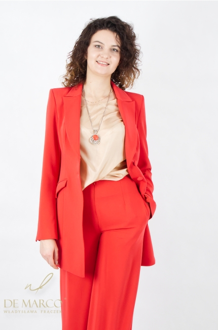 Red outfits with swedish pants perfect for premieres, anniversaries, cultural events. De Marco online store