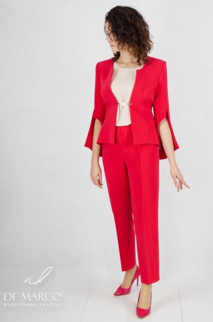 Najmodniejsze damskie kobiece stylizacje garniturowe komplety ze spodniami w odcieniach czerwieni. Sklep internetowy szycie na miarę De Marco