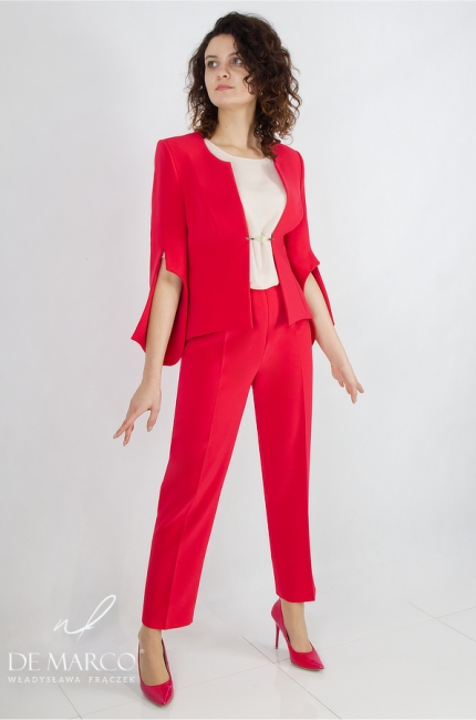 Wyjątkowo eleganckie spodnium damskie garnitur w odcieniach czerwieni. Najmodniejsze garnitury damskie wizytowe biznesowe. Szycie na miarę De Marco
