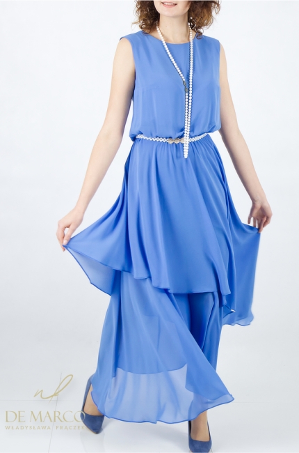 Szyta w Polsce niebieska szyfonowa sukienka maxi z asymetrycznym cięciem. Szycie na miarę u projektanta De Marco