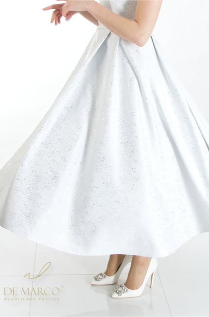 A luxurious dress sewn in Poland, perfect for a garden party, an exhibition, an outdoor celebration. De Marco online store
