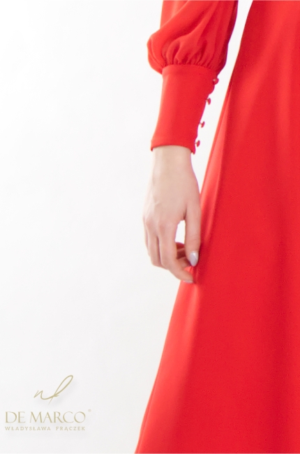 Szyta w Polsce czerwona rozkloszowana sukienka koktajlowa z rękawem. Sklep internetowy DE MARCO