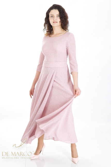 Luxurious dress in the color of dirty pink, perfect for the mother of the wedding. De Marco online store